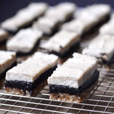 black-sesame-raw-cashew-cheesecake-bars-12